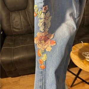 Dittos Blue Jeans with Floral Embroidery